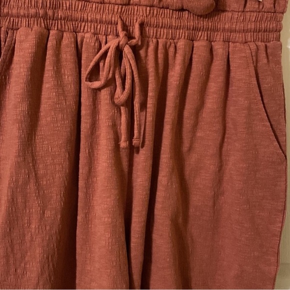 Rust Romper with Puff Sleeves and Pockets - Picture 3 of 8